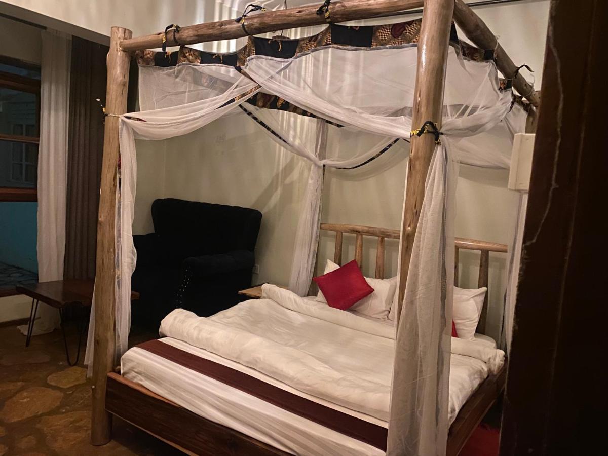 Afro Smile Hotel & Guest House - ג'ינג'ה מראה חיצוני תמונה