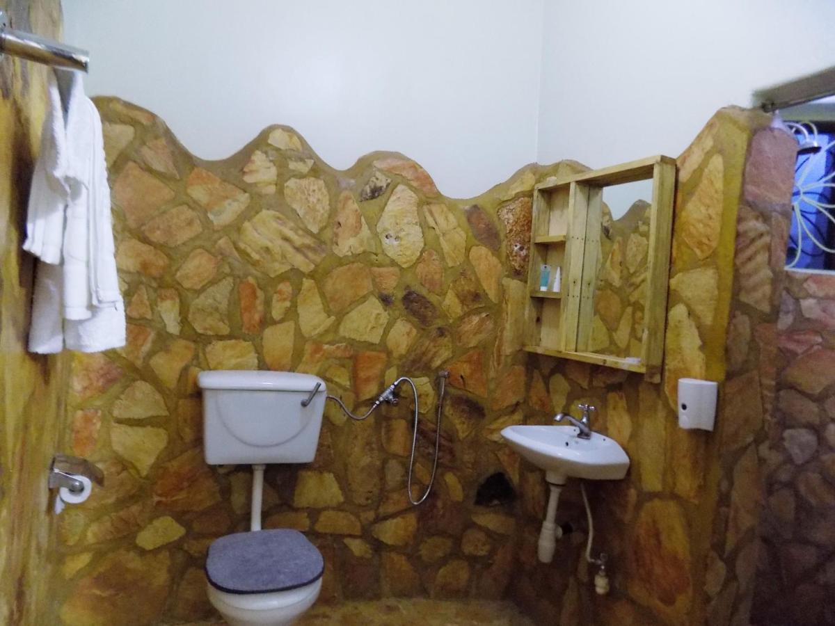 Afro Smile Hotel & Guest House - ג'ינג'ה מראה חיצוני תמונה