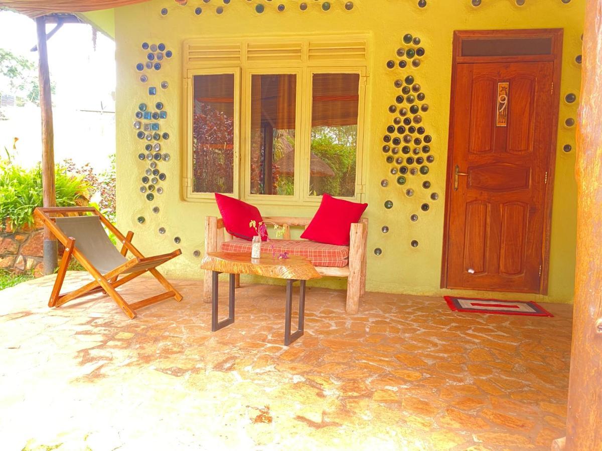 Afro Smile Hotel & Guest House - ג'ינג'ה מראה חיצוני תמונה