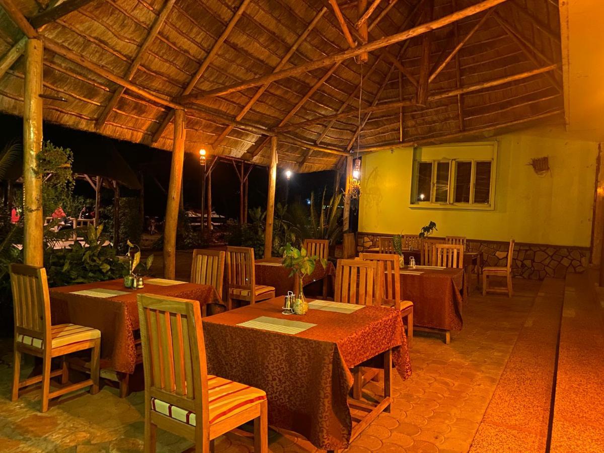 Afro Smile Hotel & Guest House - ג'ינג'ה מראה חיצוני תמונה